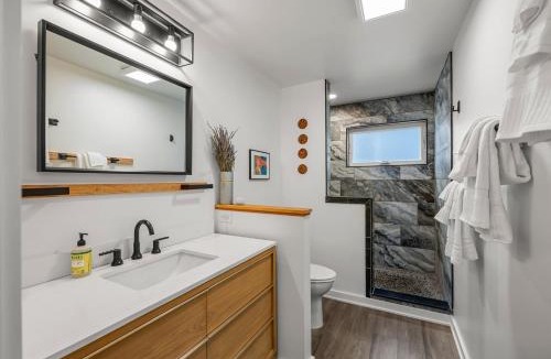 Bottineau House | Arts District Abode