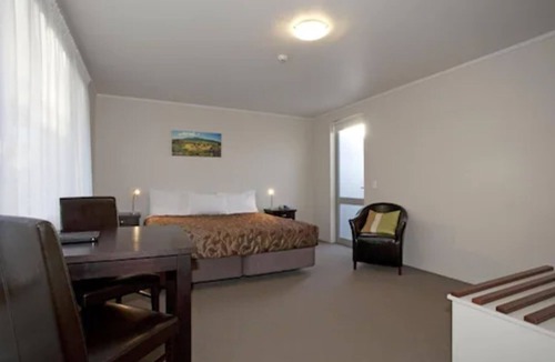 Hamilton North Hotel | Atrium on Ulster