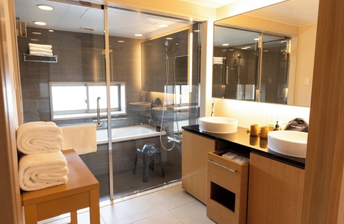 Sakurai Hotel | AUBERGE de SENVIE