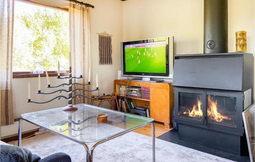 Mocklehult House | Awesome Home In Lenhovda With Wifi