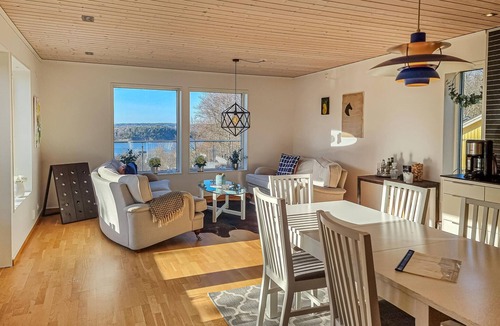 Uddevalla Municipality House | Awesome home in Uddevalla with house sea view