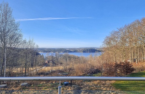 Uddevalla Municipality House | Awesome home in Uddevalla with house sea view
