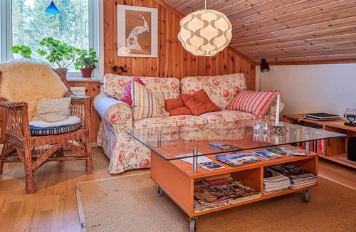 Mosshed House | Awesome home in Uddevalla with sauna