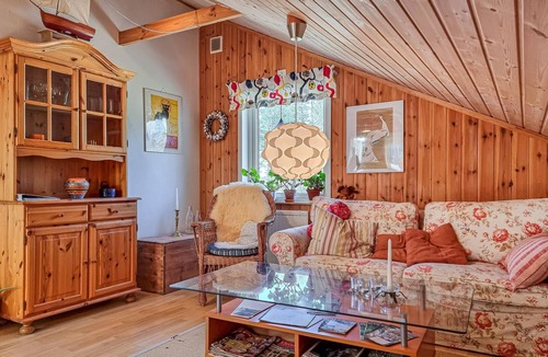 Mosshed House | Awesome home in Uddevalla with sauna