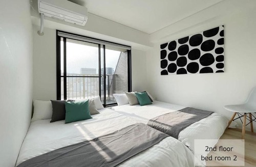 Hiroshima City Centre Apartment | b hotel M's lea - Spacious 2 level apartment 4BR for 16 PPL