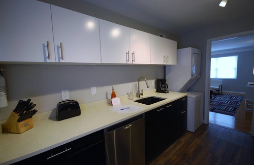 Brookwood Apartment | B2bf Quick Easy Virtual Check In w Free Parking
