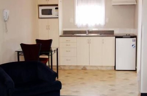 Hamilton North Hotel | Barclay Motel