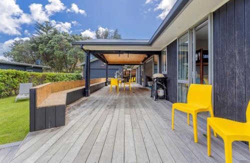 Whangapoua House | Beach Break Bach - Whangapoua Holiday Home