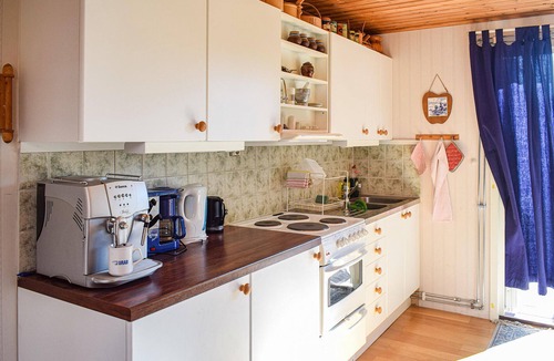 Figeholm House | Beach front home in Figeholm with WiFi
