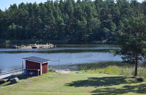 Figeholm House | Beach front home in Figeholm with WiFi