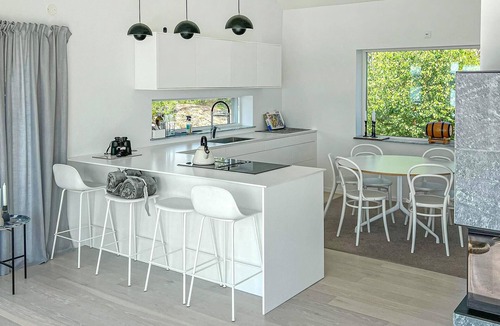 Akersberga House | Beach front home in åkersberga with sauna