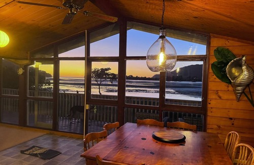 Tairua House | Beach Front, Views Rustic & Comfortable