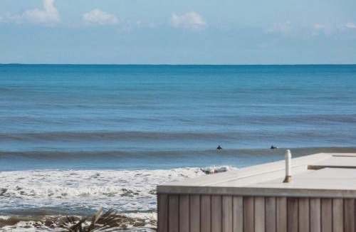 Rewa House | Beach House On Hamblyn
