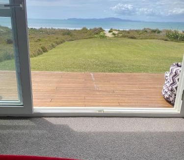 Karkari Peninsula House | Beachcomber's Rest - Beachfront Tokerau