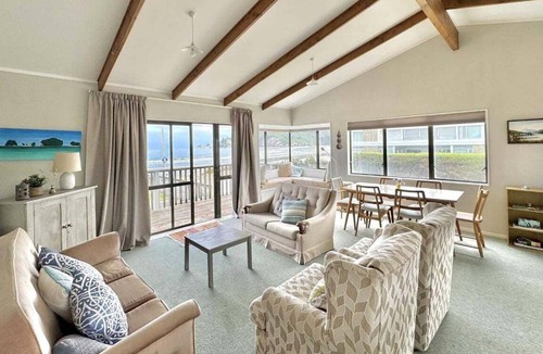 Whangamata House | Beached As - Whangamata