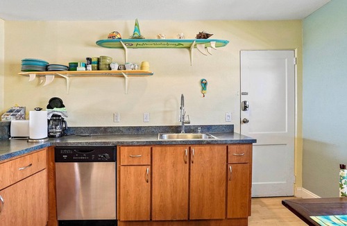 St. Pete Beach Condo | BEACHFRONT 2BR! Great View! BEACH is steps away! GOING FAST DON'T MISS OUT