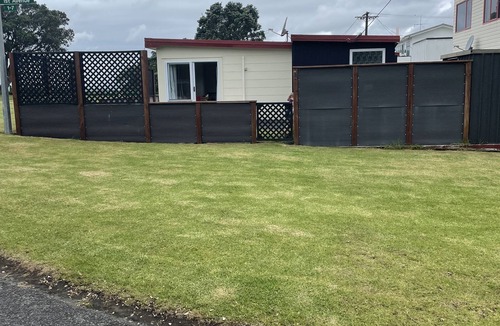 Urenui House | Beachfront 3 Bedroom Bach