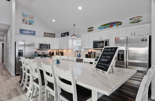 Port Bolivar House | Beachfront, Heated Pool, 2 Hot Tubs, Lift, Putt Putt, Pet Friendly, Sleeps 32