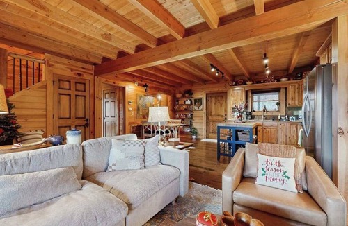 Sylva House | Bear Hug
