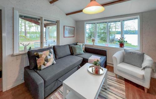 Hallaryd House | Beautiful Home In Vägla With Wifi
