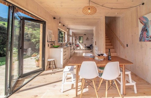 Akaroa House | Bellbird Bach - Akaroa