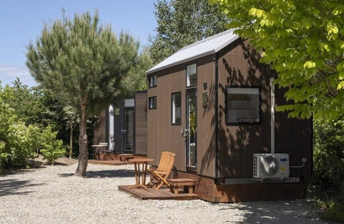 Ettrick House | Benger Garden 1 by Tiny Away