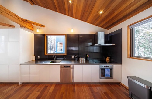 Echo Land Cottage | Bluebird Chalets