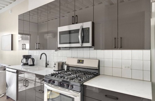 Near West Side Apartment | Blueground | West Loop, rooftop, nr Union Park