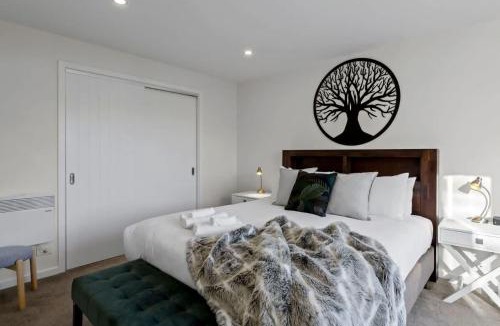 Frankton House | Bluewater Views