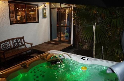 Hamilton North House | Boutique Luxury Escape in Supreme Location