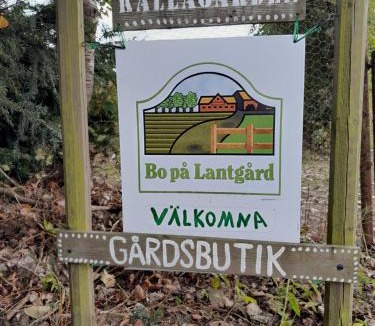 Brosarp Apartment | Brösarp Källagården Stora Gårdslägenheten