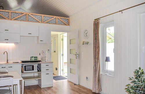 Torhamn House | Bright, quietly located cottage close to the water.