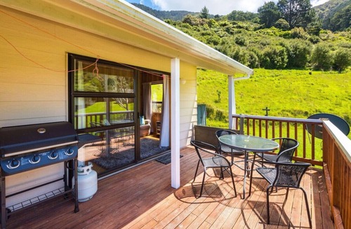 Saint Omer House | Bulwer beachfront retreat - Cottage #1