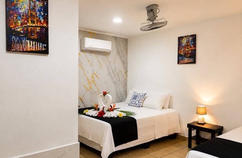 Tortuguero Hotel | Carey Lodging
