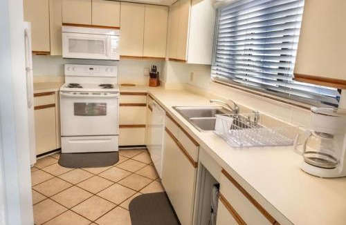 Myrtle Beach Apartment | Carol Bay 503