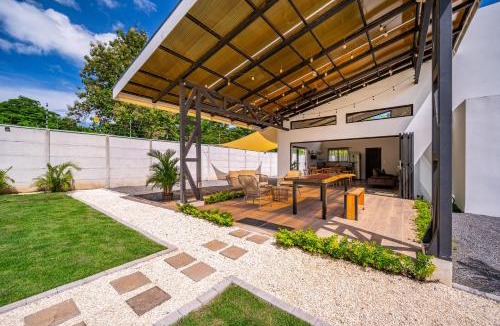 Sardinal House | Casa Nonos