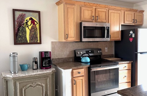 Sea Pines Villa | Casually Elegant Villa: Patio for Relaxing; Short Walk to Beach; on Golf Course