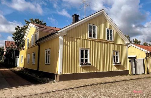 Peru-Lidhem Apartment | Central lägenhet i 1700-talshus