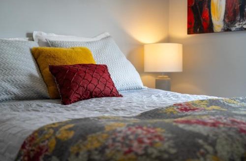 Lowburn Apartment | Central Otago Getaway - Modern 2-Bed
