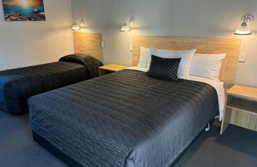 Balclutha Hotel | Charlies Motor Lodge