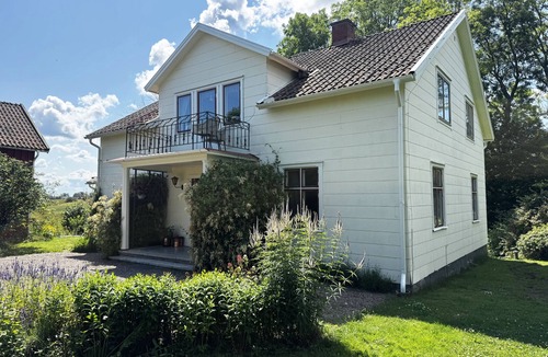 Lidkoping House | Charming and spacious villa near Lidköping |SE08085