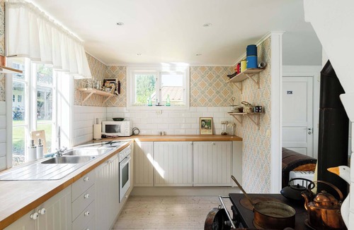 Laggarsvik House | Charming Archipelago House, Sauna, Dock & Sea View