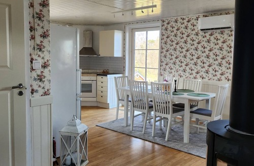 Ljungbyhed House | Charming Sjöhuset with lake plot, lake view and Söderåsen