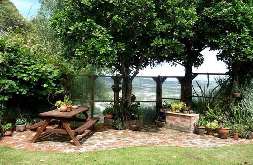 Nelson Cabin | Charming Vacation Rental in Unique Bed and Breakfast Overlooking Nelson, South Island