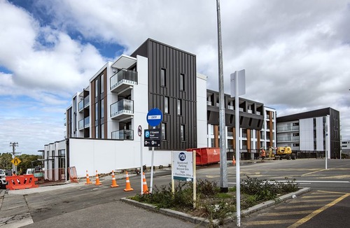 Birkenhead Hotel | CHELSEABAY Modern Apartment