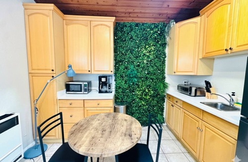La Jolla Apartment | Chic & Spacious Studio by the Beach Prime La Jolla Spot Sleeps 4!