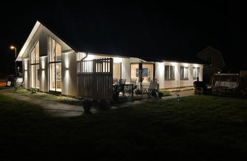 Halmstad Villa | Child-friendly villa with outdoor lounge, close to beach & golf