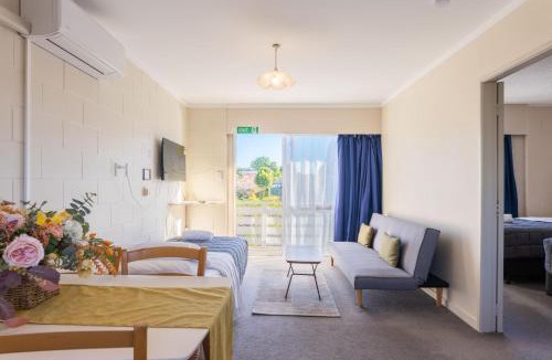 Claudelands Hotel | Claudelands Motel