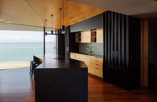 Britannia Heights House | Cliff House - Exceptional Cliff-top Holiday Home