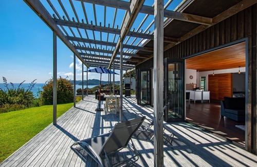 Langs Beach House | Clifftop Castle - Langs Beach Holiday Home